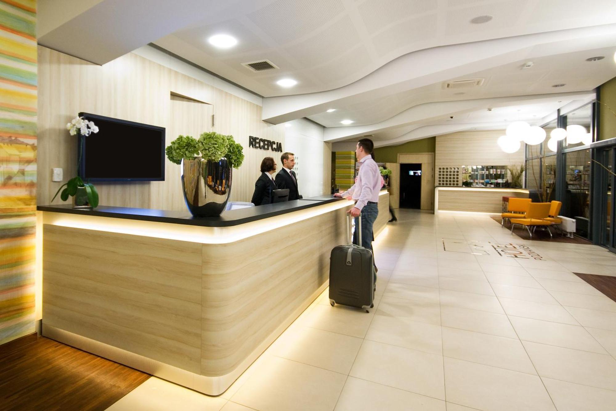 Hotel Poznanski A2 Lubon Ngoại thất bức ảnh
