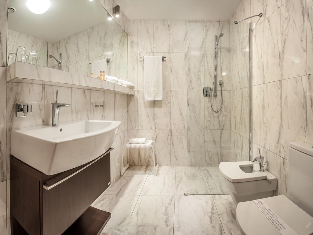Hotel Poznanski A2 Lubon Ngoại thất bức ảnh