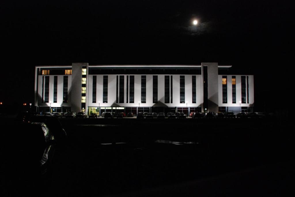 Hotel Poznanski A2 Lubon Ngoại thất bức ảnh