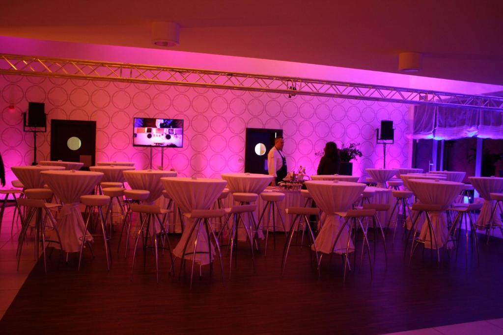 Hotel Poznanski A2 Lubon Ngoại thất bức ảnh