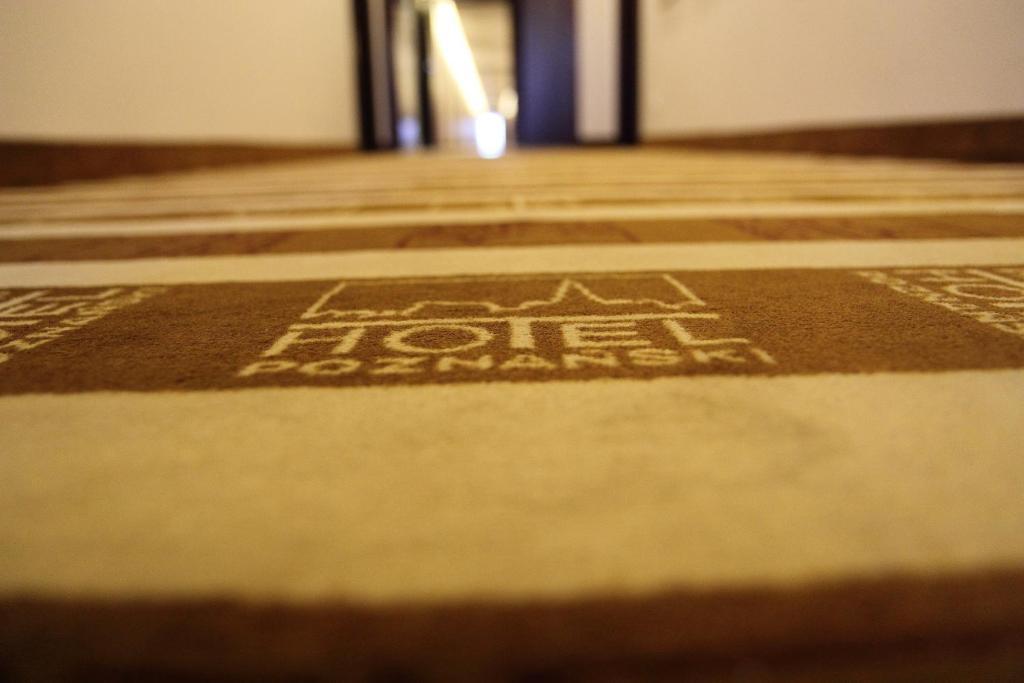 Hotel Poznanski A2 Lubon Ngoại thất bức ảnh